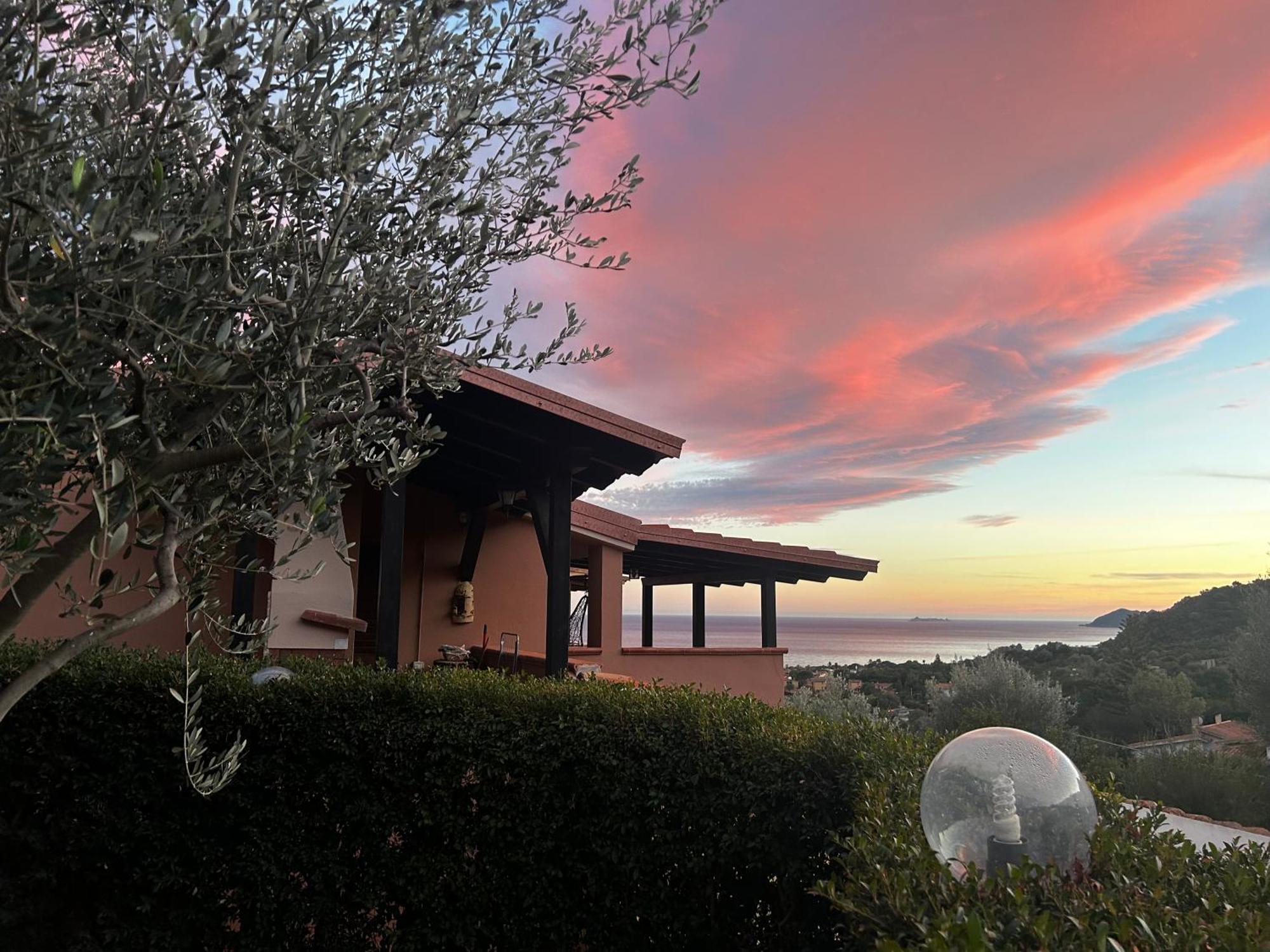 Villa Sole Vista Mare Super Panoramica คอสตาเรย์ ภายนอก รูปภาพ
